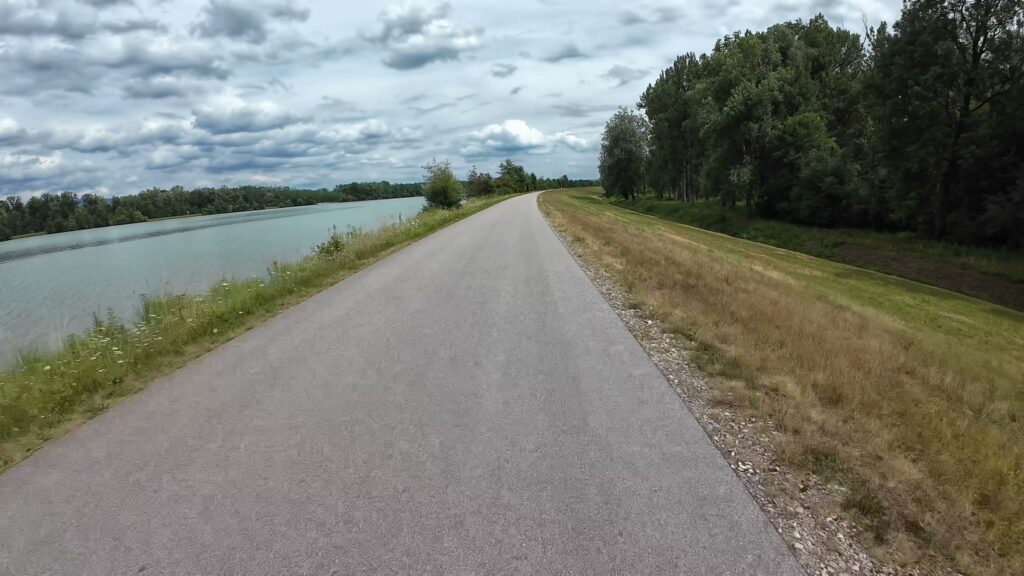 CH0063 aschach linz 018