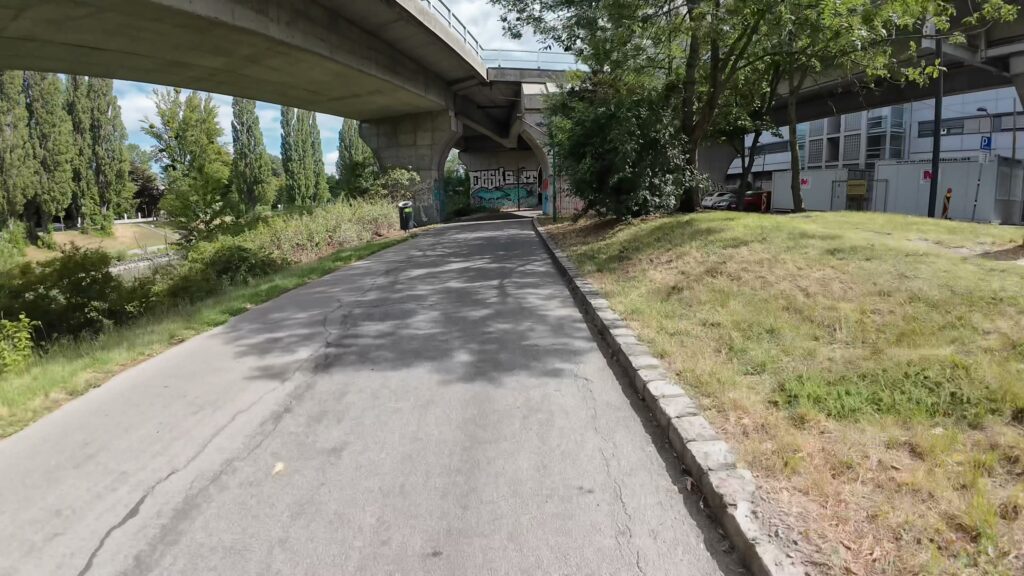 CH0083 039